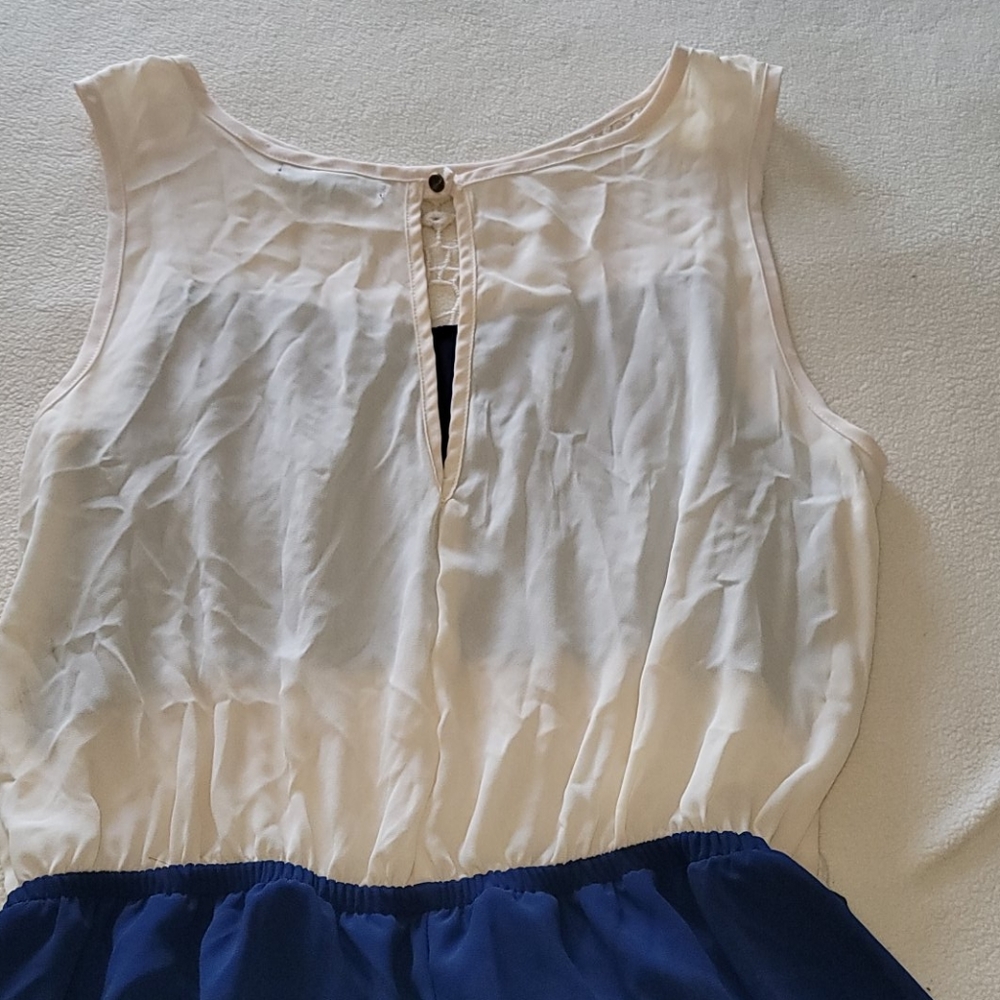 Dress - Picture 5 of 6